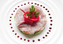 フクラギの霜降りとブロッコリーのサラダ