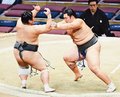 石橋 得意の押しで連勝　大相撲九州場所3日目