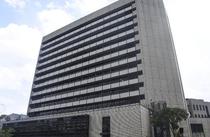 生活困窮者に期限切れ食品配布