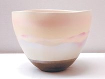 ＜技と美　未来へ＞日本伝統工芸富山展（２）<br />県知事賞／輪積鉢（わづみばち）金田比陶美さん（陶芸、富山）