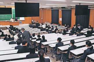 県内受験生「投票行く」「勉強優先」　大学入試と重なる衆院選、高校側は胸中複雑