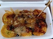 たこ焼き・ソフトクリームが100円‼️