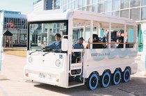 パンクしないタイヤ実験　富山市とブリヂストン、バス型ＥＶに装着