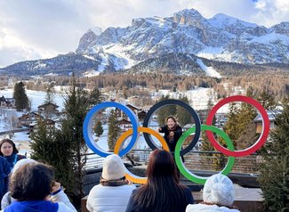 分散開催、どの街も笑顔で彩られ【ファインダー越しのミラノ五輪】