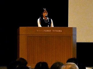 「体験聞ける最後の世代」　富山で平和のつどい、輪音の西田さん講演