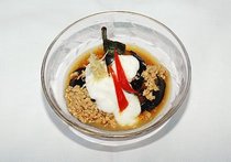 丸ナスの鶏そぼろ掛け