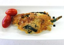 魚とキノコとワカメのピカタ