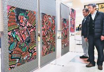 夜高行燈彩る武者絵展示　福野のア・ミュー