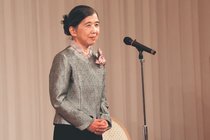 可西さんの功績たたえる　富山で本社文化賞受賞祝う会