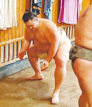 「春場所優勝目指す」　朝乃山が稽古再開