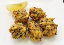 サツマ芋と鶏ひき肉の寄せ揚げ