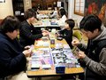 ポケモンカードで白熱バトル　小矢部の慈光院で公式大会、県内外３２人参加
