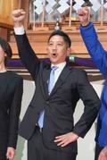 秋田県知事に鈴木氏初当選