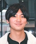 カラフル<br />県立大のサークル「Ｃ－ｈｕｂ」代表・肥田慶治朗さん