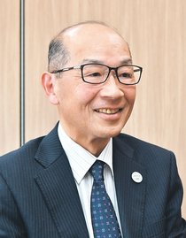 けさの人<br />県山岳連盟会長に就いた、小竹靖高（おだけ・やすたか）さん