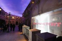 「没入体験」施設、２年で終了