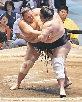 朝乃山「これからスタート」　十両復帰決定、高砂親方やファン期待