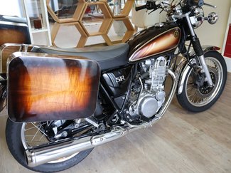 日本一の家具職人、愛車バイクを「かっこよく」、着想はギブソンのギター♪