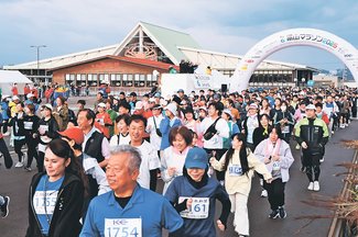老若男女、爽やかな汗　富山マラソン ジョギングの部