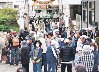 灘浦で初の合同避難訓練　氷見沿岸部の薮田・宇波・女良、７メートル超の津波想定７３０人経路確認