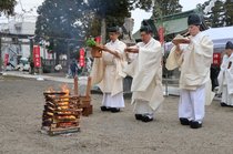 火の恩恵に感謝し防火祈る　愛宕神社で鎮火祭