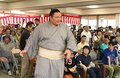 朝乃山、富山の障害者施設で交流