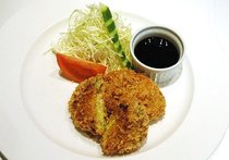 チーズたっぷりサツマ芋コロッケ