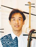 ひとズームアップ<br />東京で「おわら胡弓教室」を開く濱谷拓也さん（富山市）