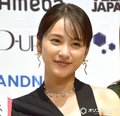 平祐奈「私も始めちゃった」、人気のシールがズラリと並ぶ“シール帳”を紹介「すげー!!」「かわいいのいっぱい」