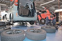 タイヤ交換急ピッチ　県内、３日夜から平野部でも降雪予想