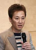 中居正広さん、トラブル認め謝罪