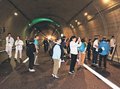 東海北陸道・真木トンネル（南砺）歩いて見学　菅沼集落世界遺産３０年記念