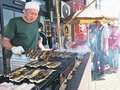 暑い夏乗り切れ　「土用の丑」、県内鮮魚店にぎわう