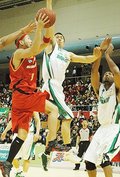 富山、逆転で連勝　埼玉に８６－８３