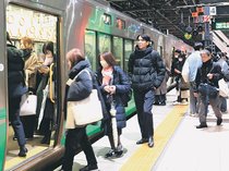 あいの風２５年度見通し、運賃収入過去最高３１億円　営業費増、黒字額は２００万円