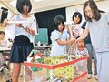 お菓子釣り上げたよ！　南砺・いつついし自治会がイベント、住民らゲームや歓談で親睦