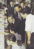 ８月２８日の歴史 <br />小渕首相が山田村を視察　１９９９年