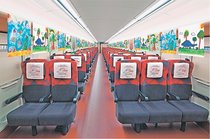 北陸新幹線がミュージアムに　開業１０年・延伸１年記念、３月に子どものアート展示し運行