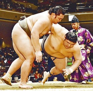 石橋４連勝で勝ち越し　大相撲初場所