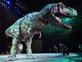 迫力の恐竜ショー「ディノアライブ」氷見で３日開演
