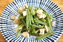 ヨシナと高野豆腐のきんぴら