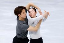 初代表ペア「心を込めて滑る」