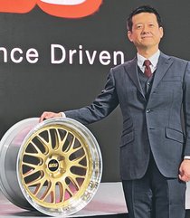 ＢＢＳが新ホイール　軽量・高い強度特長、東京オートサロンで発表