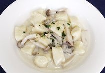 ジャガ芋のニョッキキノコクリームソース