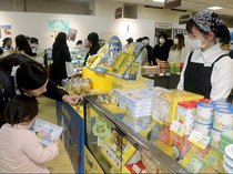 国内外の７３ブランド並ぶ　富山大和で「ショコラの祭典」、２月１５日まで