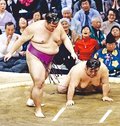朝乃山が連勝発進　九州場所２日目
