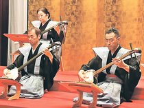 三味線の音、天へ届け　砺波で出町浄瑠璃大会、故松村さんに継承誓う