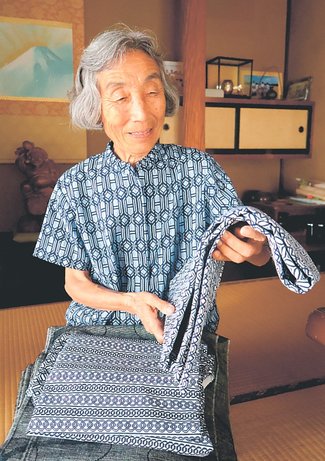 ＜宝物は何ですか？＞１２<br />氷見市・山本芳枝さん（８４）の浴衣