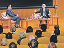 宮本輝さん、富山売薬「驚くべき集団」　富山で新刊「潮音」創作秘話語る