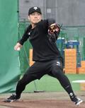 巨人・則本、ブルペン一番乗り